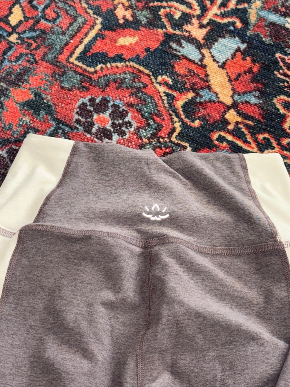 Beyond Yoga Gray and Cream High-Waist Leggings with Side Panels - Picture 6 of 8